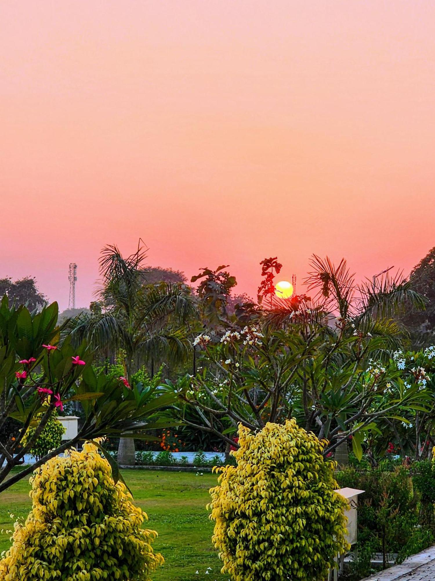 Bundeli Kothi - A Unique Farmstay Orchha Exterior foto